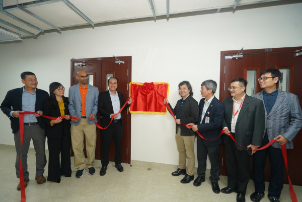 [SME] KHÁNH THÀNH PHÒNG THÍ NGHIỆM KỸ THUẬT Ô TÔ SỐ TẠI ĐẠI HỌC BÁCH KHOA HÀ NỘI