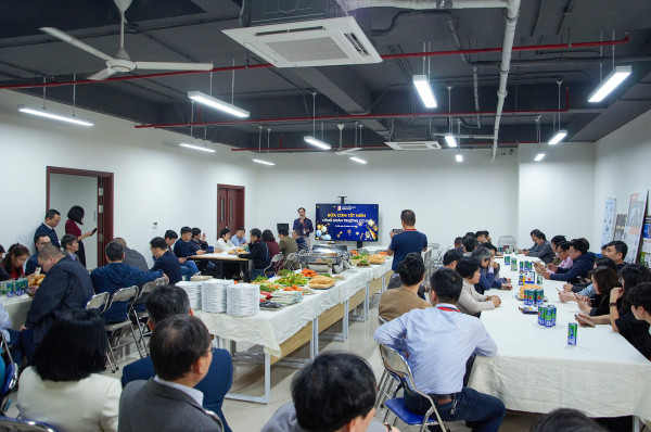 [SME] BỮA CƠM TẤT NIÊN CÔNG ĐOÀN TRƯỜNG CƠ KHÍ ẤM ÁP NGHĨA TÌNH – GẮN KẾT TẬP THỂ