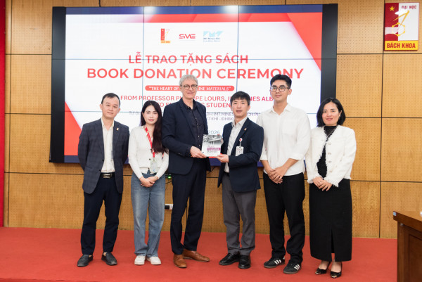 Lễ trao tặng sách từ IMT Mines AiBi (Pháp)