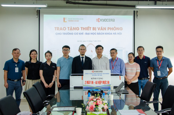 [SME] CÔNG TY TNHH CÔNG NGHỆ MÁY VĂN PHÒNG KYOCERA TRAO TẶNG THIẾT BỊ VĂN PHÒNG CHO TRƯỜNG CƠ KHÍ – ĐẠI HỌC BÁCH KHOA HÀ NỘI