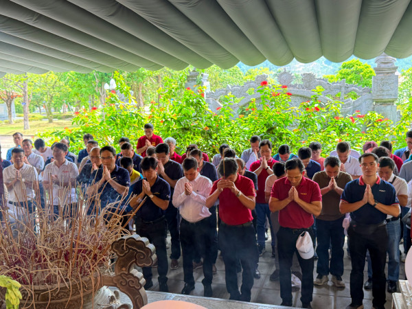 [SME] TRƯỜNG CƠ KHÍ DÂNG HƯƠNG TẠI KHU DI TÍCH LỊCH SỬ TRUÔNG BỒN – HÀNH TRÌNH VỀ NGUỒN ĐẦY Ý NGHĨA