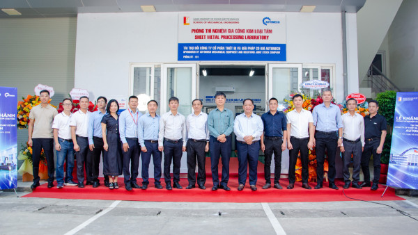 [SME-70years] KHÁNH THÀNH PHÒNG THÍ NGHIỆM GIA CÔNG KIM LOẠI TẤM – TĂNG CƯỜNG KẾT NỐI ĐÀO TẠO VỚI THỰC TIỄN SẢN XUẤT
