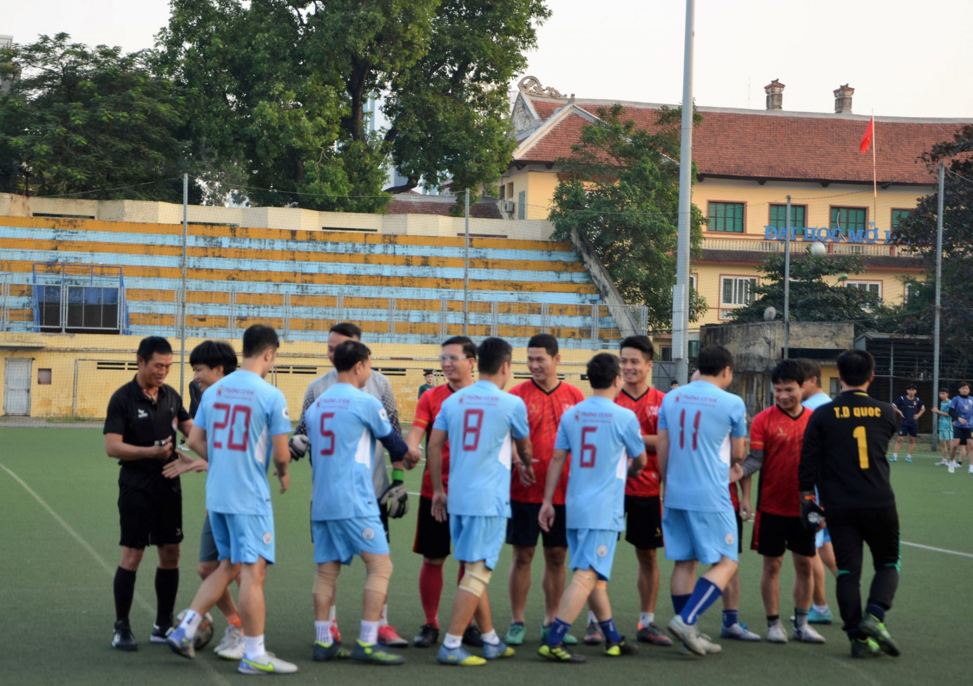 DSC 0047ab 1 2048x1444