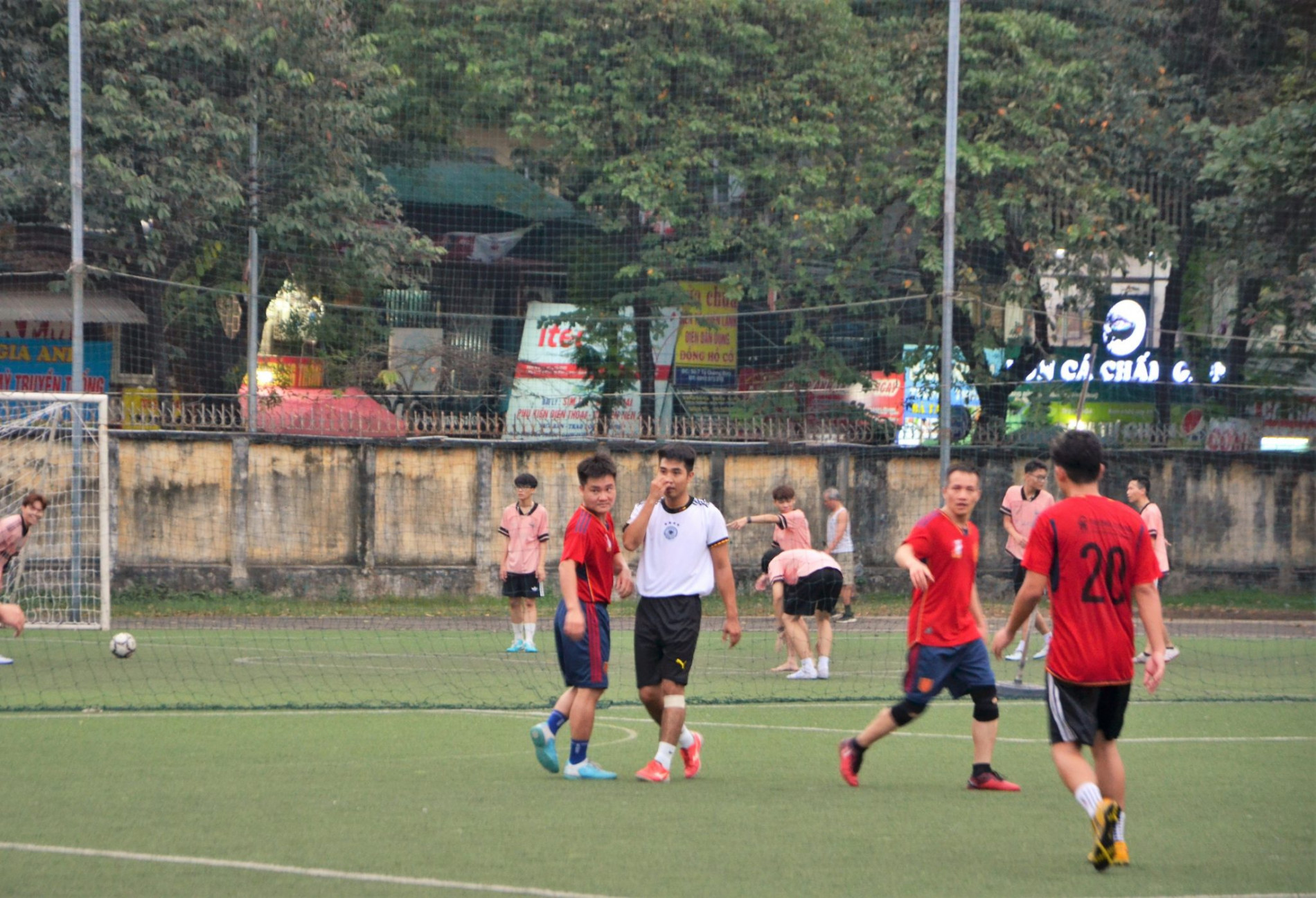 DSC 0055ab 2048x1398