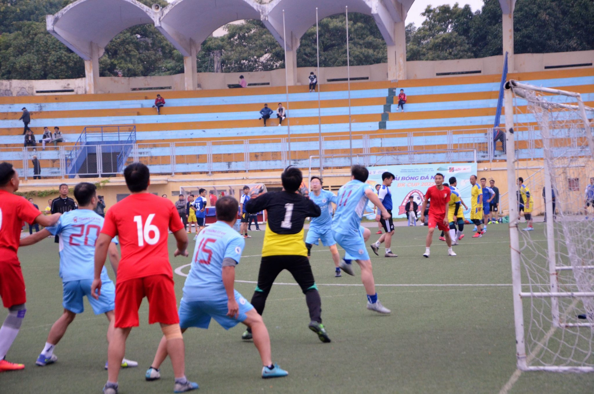 DSC 0085ab 2048x1357