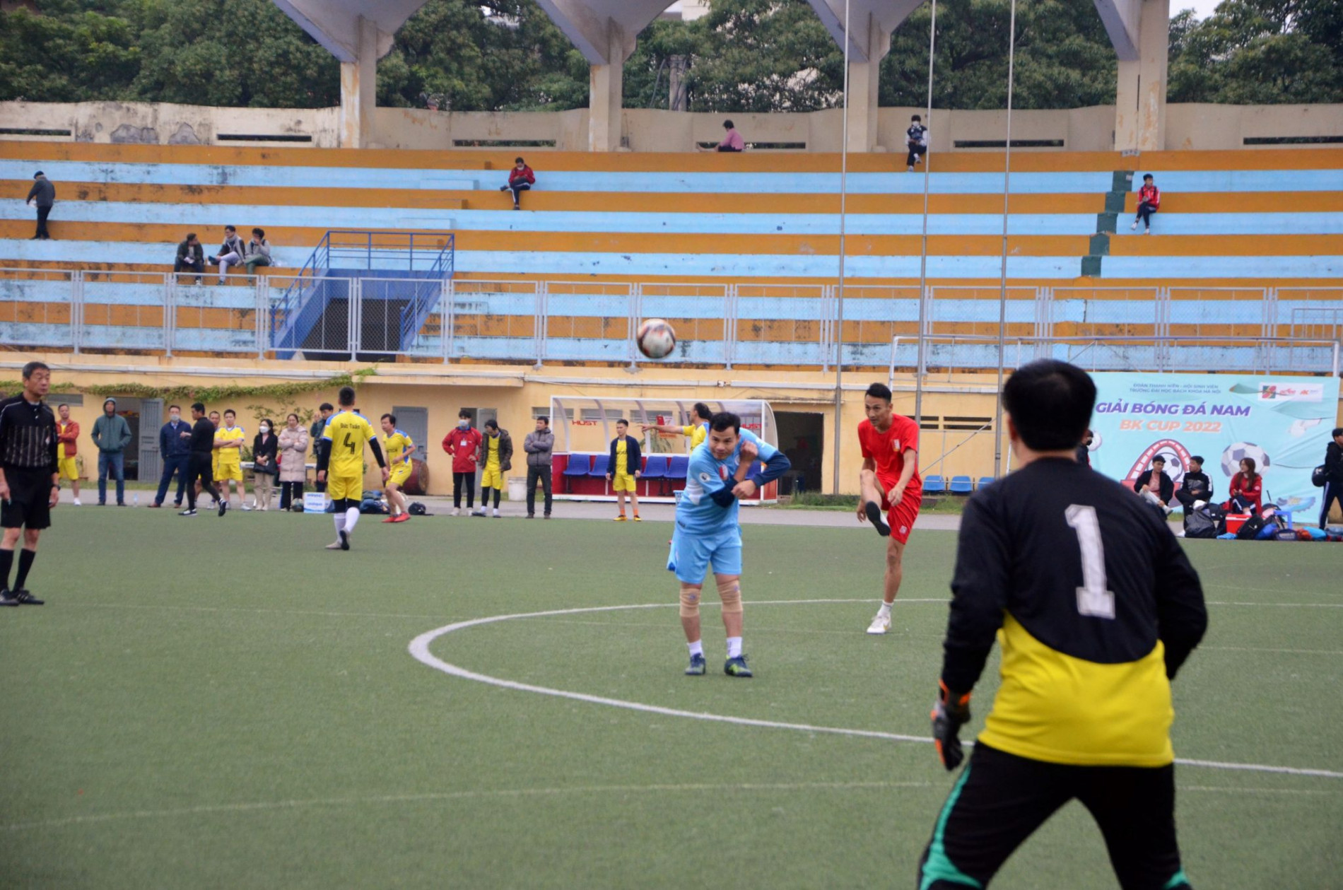 DSC 0092ab 2048x1357