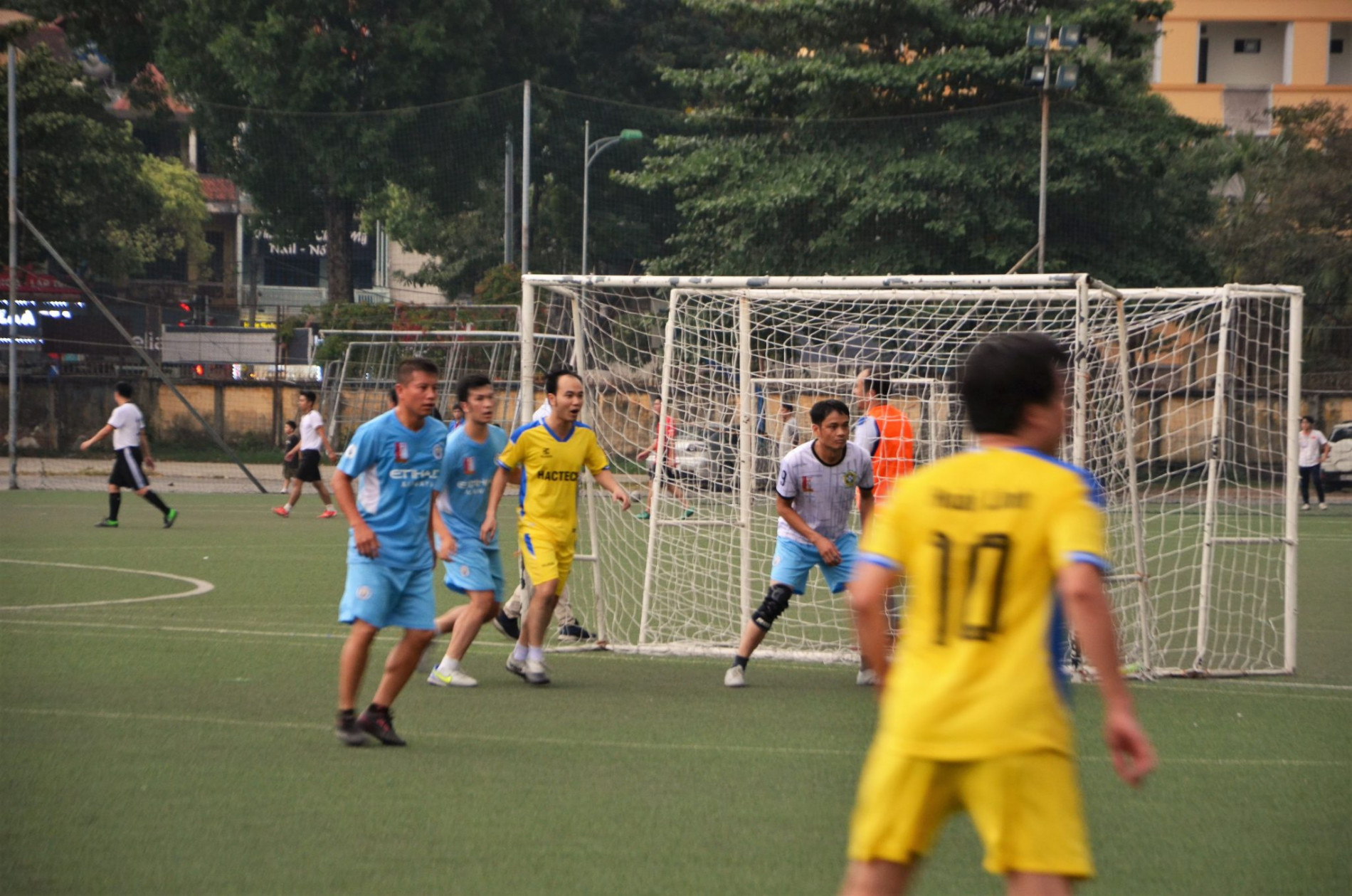 DSC 0100ab 2048x1357