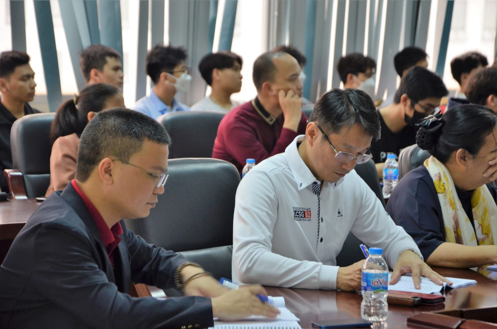 DSC 0136aa 2048x1356