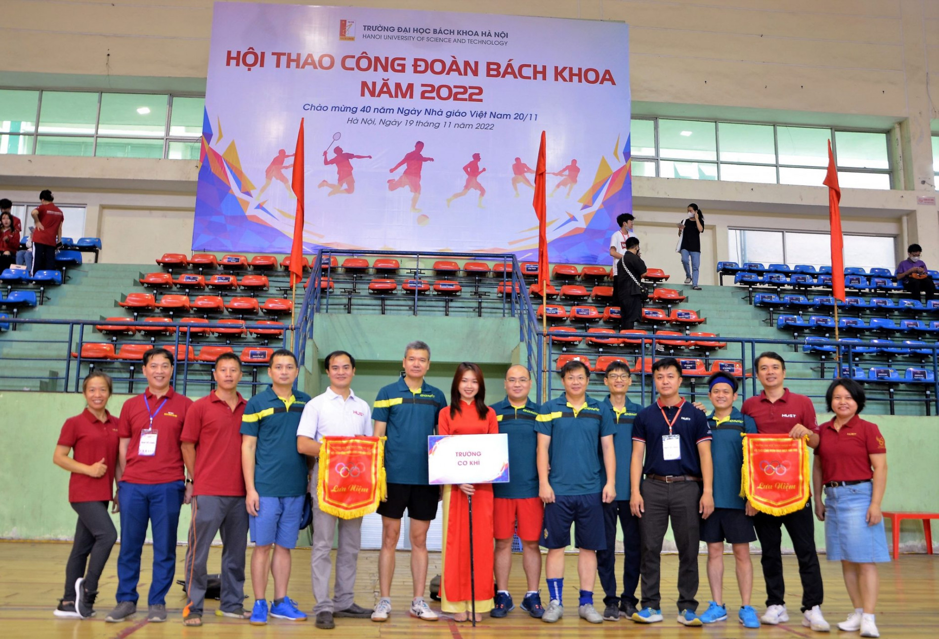 DSC 0167abc 2048x1393