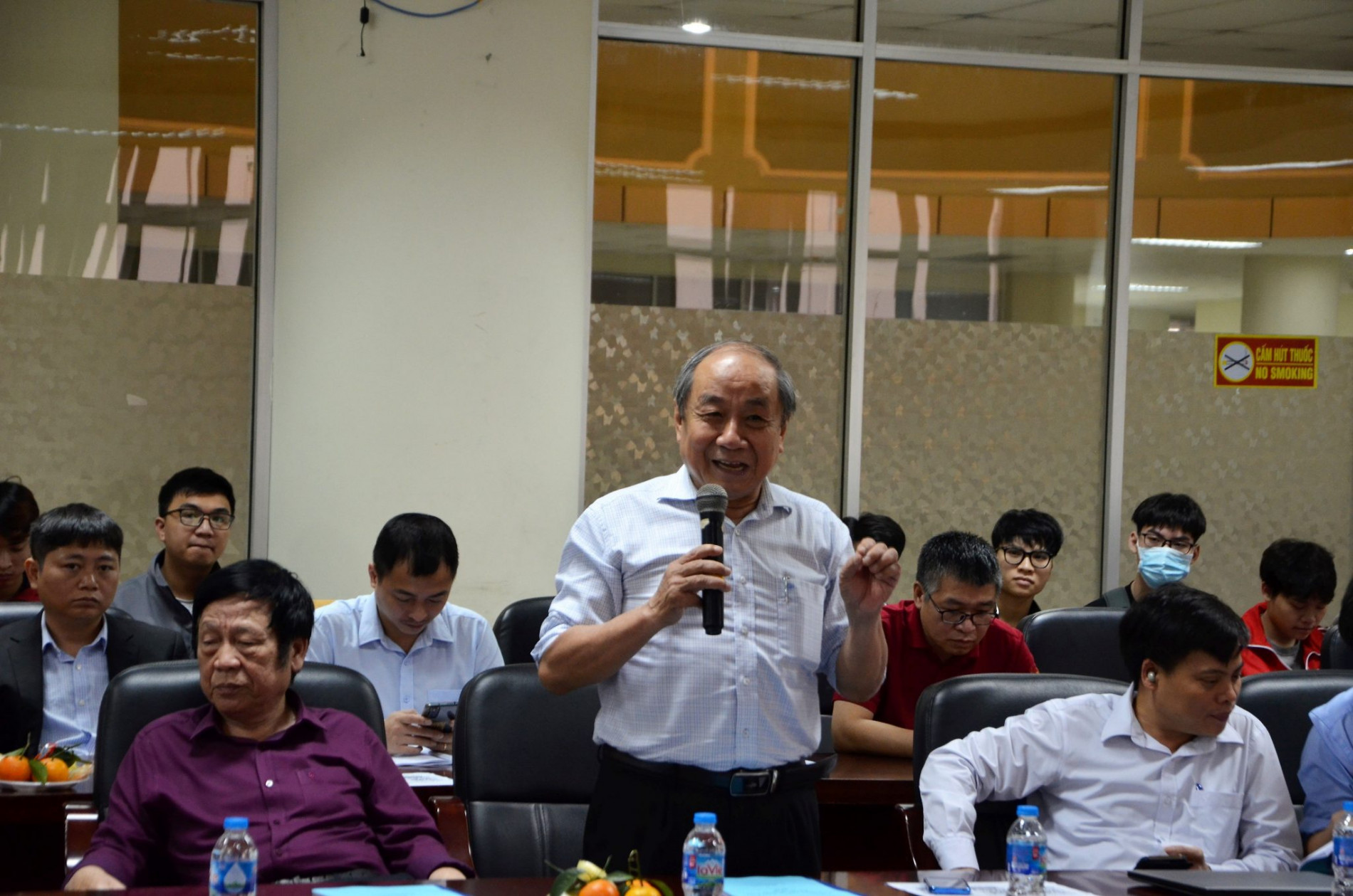 DSC 0219aa 2048x1356