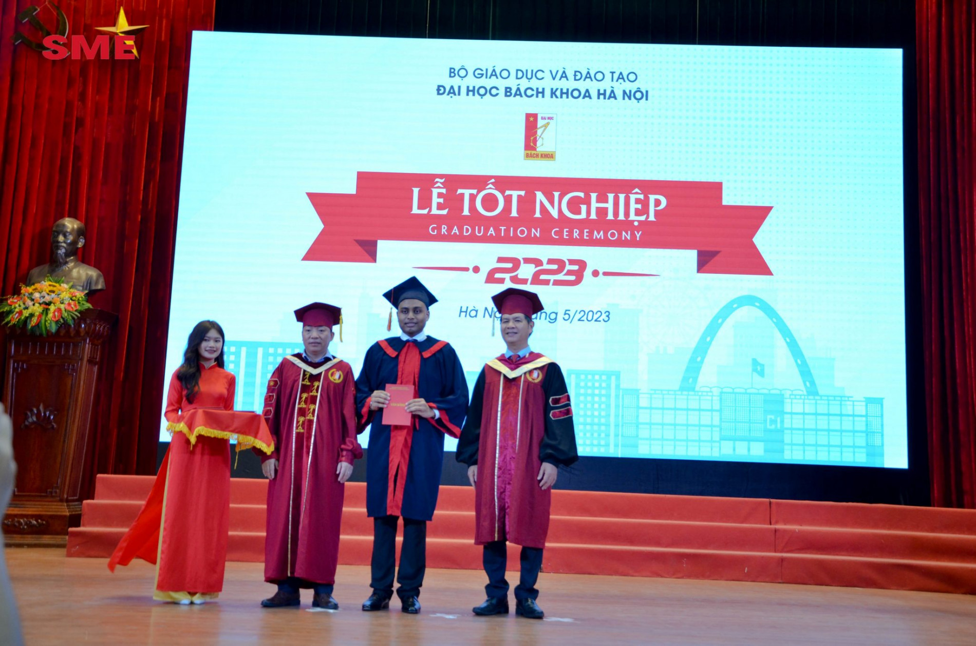 DSC 0268 copy a 2048x1356