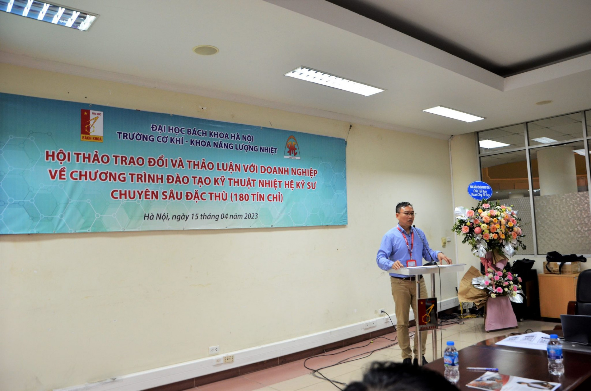 DSC 0315aa 1 2048x1356