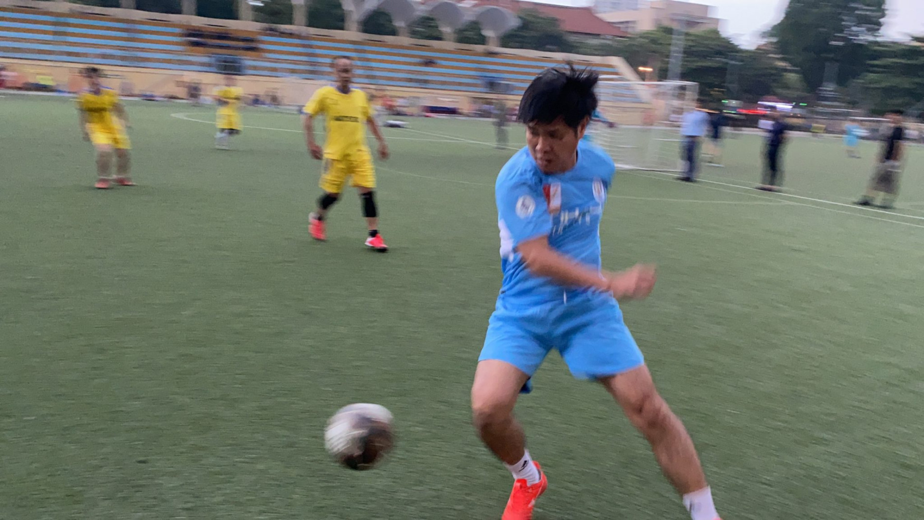 z3904750765624 53d572e7d0a2a735439aa311309b5e3b 2048x1152