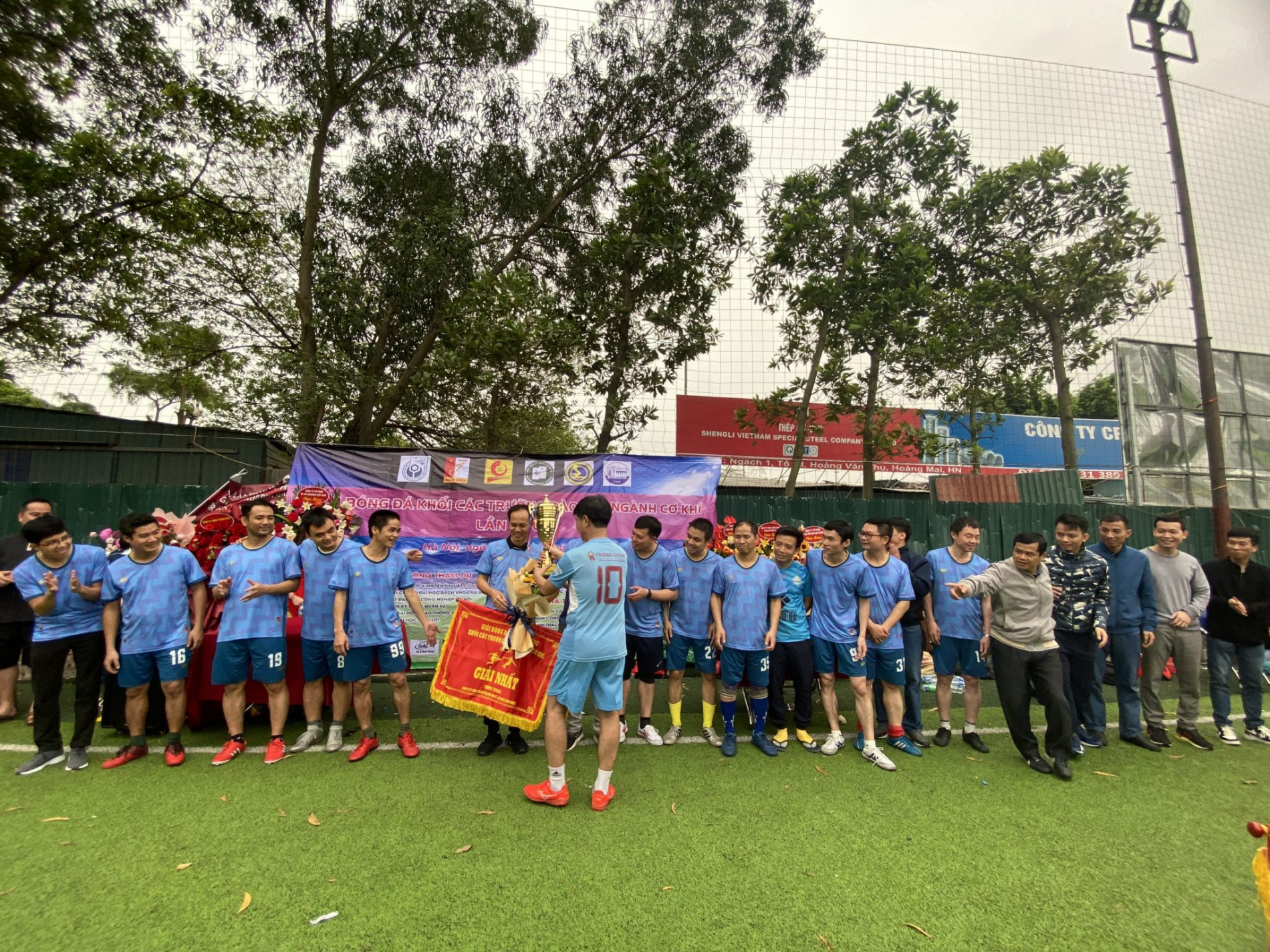 z4213342111815 7f31eebf5f71e834093e7cc1d37f929a 2048x1536