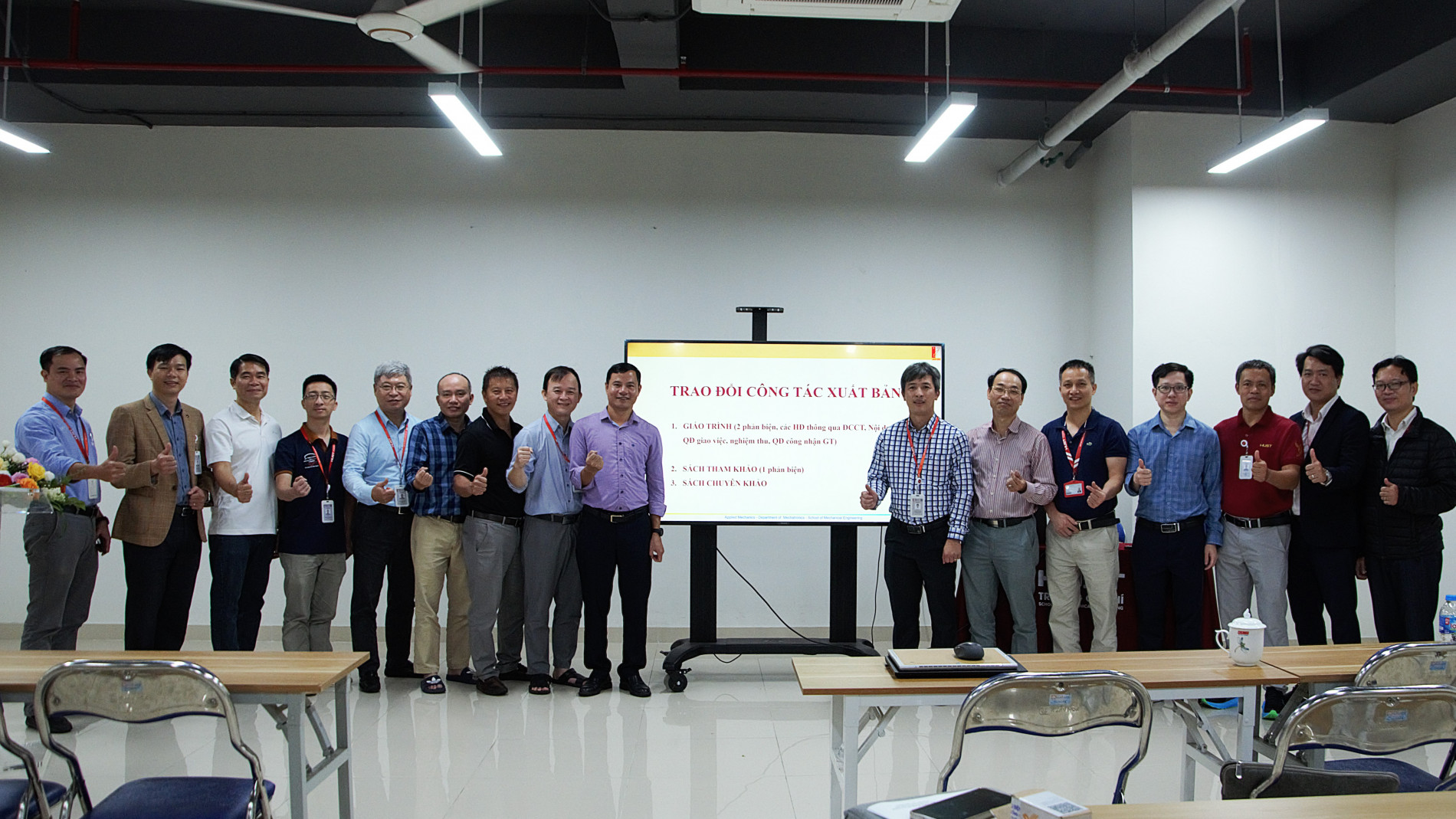 Hội thảo khoa học trường Cơ khí về xuấy bản giáo trình và chương trình đào tạo