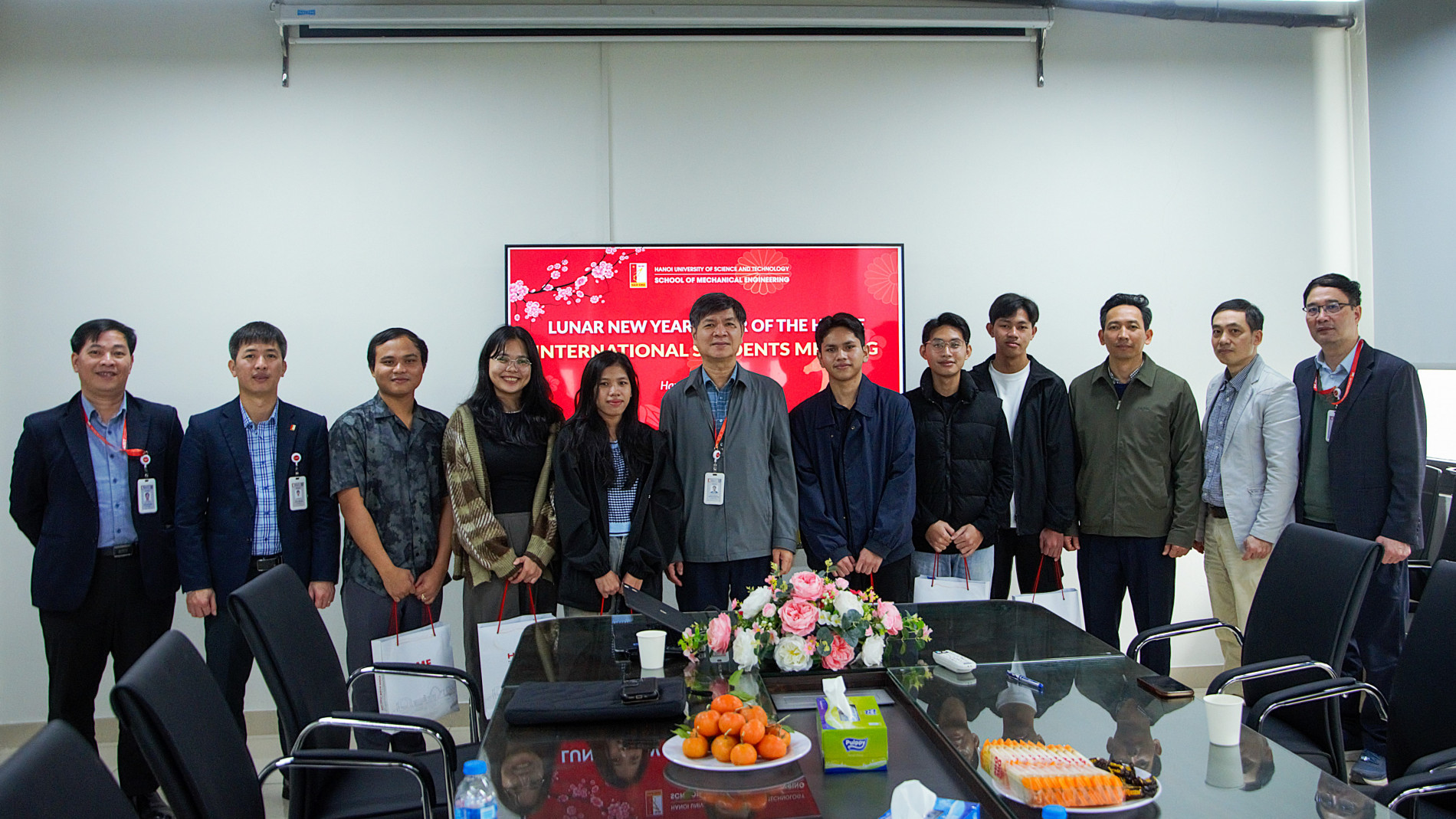 Gặp mặt sinh viên Quốc tế nhân dịp Tết Bính Ngọ