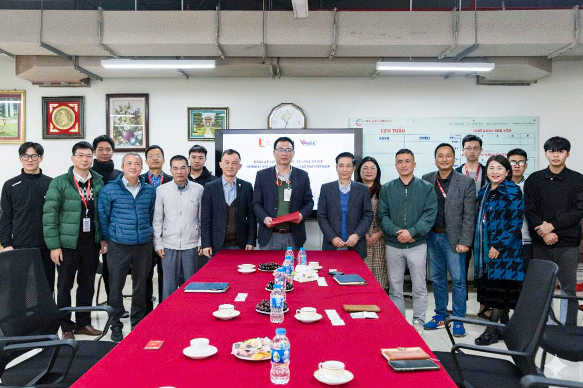 Ký triển khai hợp tác giữa Khoa Cơ khí động lực - Trường Cơ khí và Công ty cổ phần kỹ thuật đóng tàu Việt Nam – VISEC