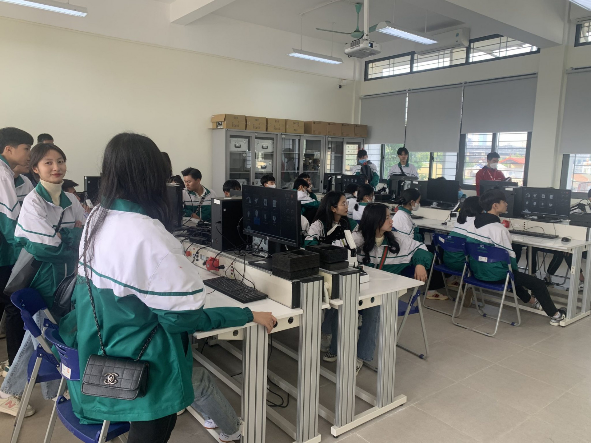 z3979193298129 7f1d7fc60aa7999fc27177f9d0673934 2048x1536